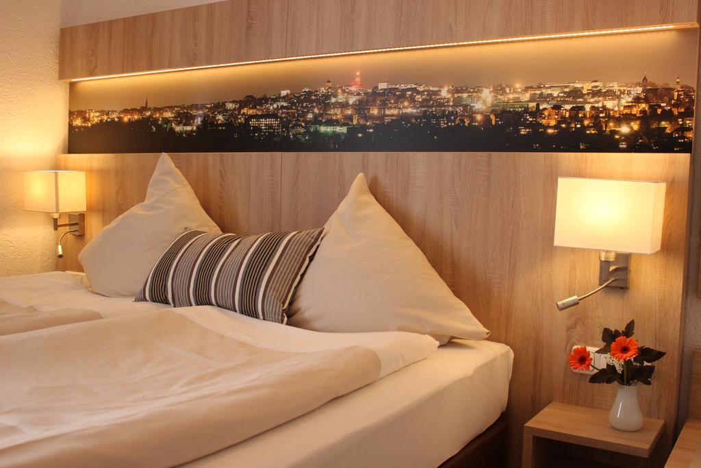 Hotel Restaurant Kromberg Remscheid Pokoj fotografie